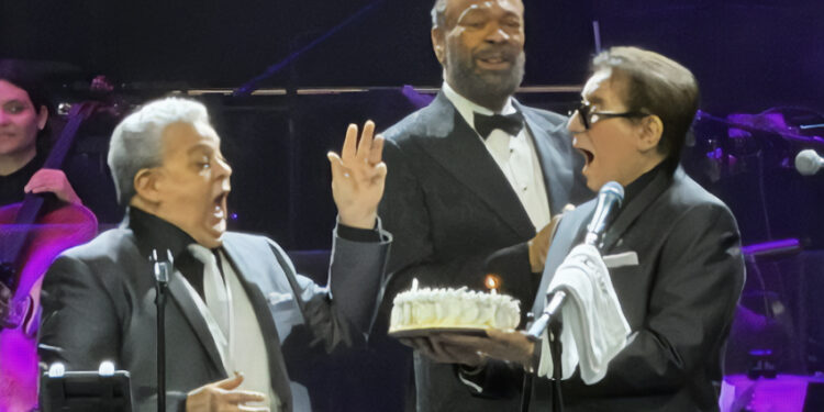 Bobby Cruz celebra sus 88 años y se despide de los escenarios con un “Sonido Bestial Sinfónico”