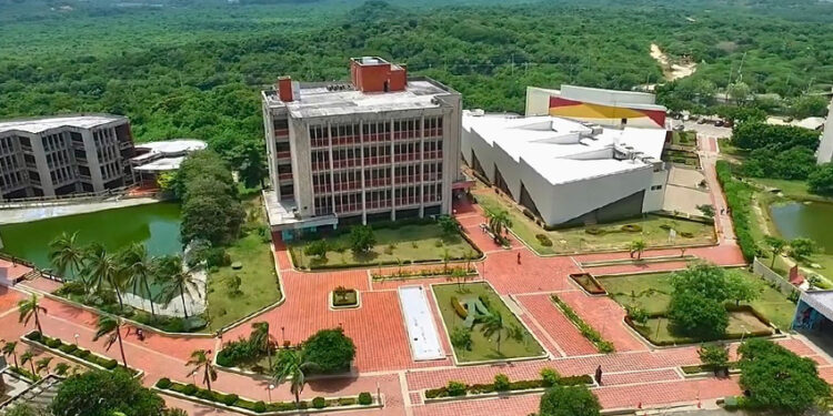 UniAtlántico redefine la carga docente, menos horas en aula y más investigación